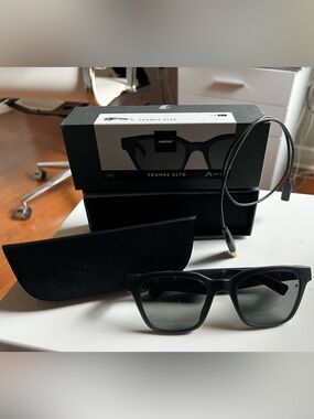 Bose Frames Alto Bluetooth Audio Sunglasses — Black